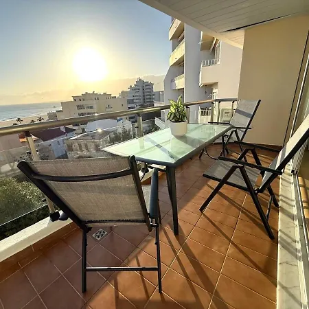 Διαμέρισμα Holiday Apartment *